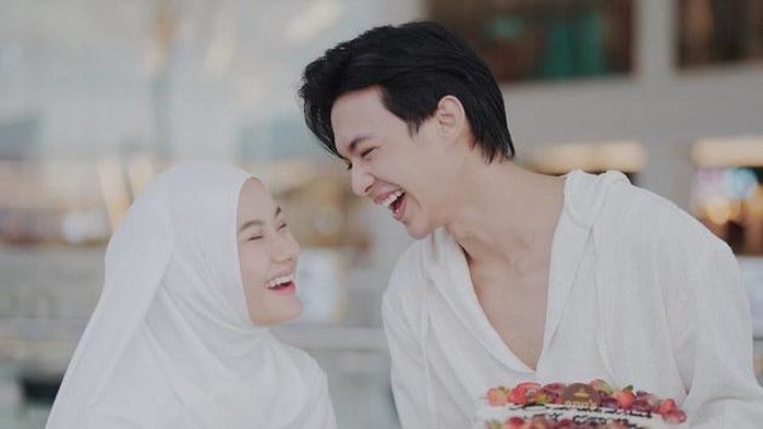 Rey Mbayang dan Dinda Hauw