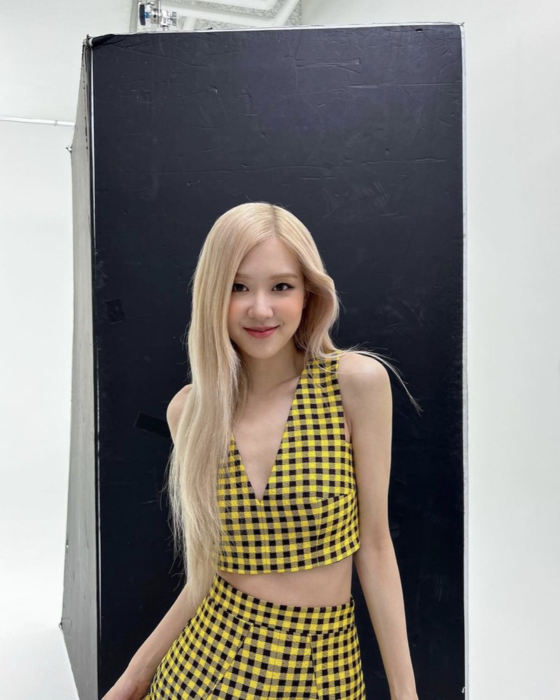 Rosé BLACKPINK Hobi Bikin Kue, Ini 10 Keseruannya Saat Belajar Baking
