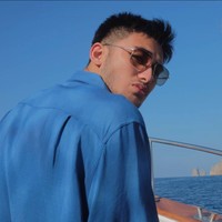 Sabda Ahessa sendiri kini dikenal sebagai seorang pebasket yang memiliki tinggi sekitar 193 cm. Selain menjadi atlet basket profesional, Sabda Ahessa juga merupakan seorang aktor. Ia pernah beradu akting dengan Jessica Mila dalam film berjudul Pacarku Anak Koruptor yang dirilis pada tahun 2016. Foto: Instagram/@sabdaahessa