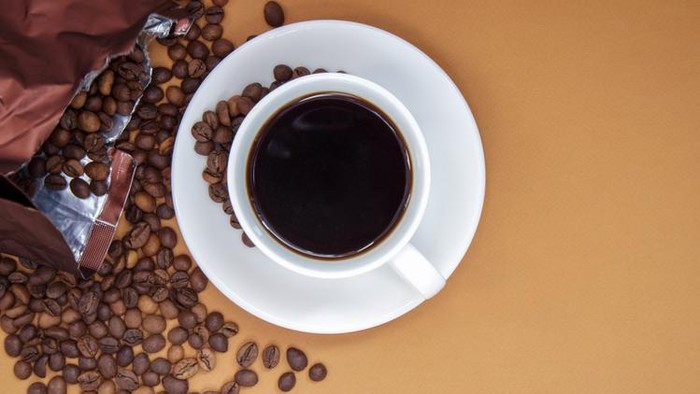 Sama-sama Kopi Hitam, Apa Bedanya Americano, Long Black, dan Kopi Tubruk?