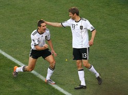 16: Jumlah gol dari top skor Piala Dunia sepanjang masa yang dicetak Miroslav Klose. Pesaing terdekatnya yang masih berpeluang pecahkan rekor itu adalah rekan senegaranya sendiri yakni Thomas Mueller dengan 10 gol (Getty Images)