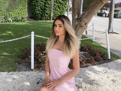 Sophia, Aktivis Perubahan Iklim yang Cantik Menawan