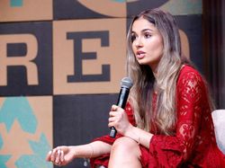 Sophia, Aktivis Perubahan Iklim yang Cantik Menawan