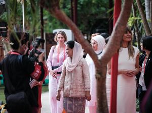 Ikuti Spouse Program G20, Iriana dan Wamenparekraf Pakai Busana Nusantara