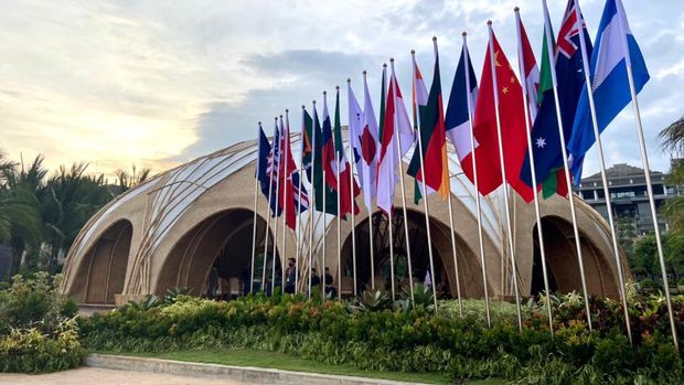Suasana di dalam Bamboo Dome di The Apurva Kempinski, Nusa Dua, Bali, tempat Presiden Joko Widodo menjamu para kepala delegasi KTT G20 pada Selasa (15/11/22). (Dok. TITO SIANIPAR/ Tim Komunikasi & Media G20)