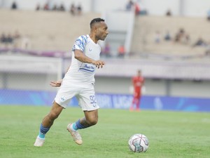 Resmi! Titus Bonai Lepas Seragam PSIS Semarang