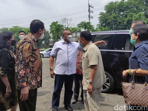 Soal Kenaikan UMP 2023, Wamenaker Minta Buruh Tak Paksakan Kehendak