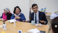 Sepertinya Rishi Sunak penggemar berat jus jeruk ya? Dalam setiap pertemuan politik, di meja selalu tersedia minuman segar ini. Foto: Instagram rishisunak