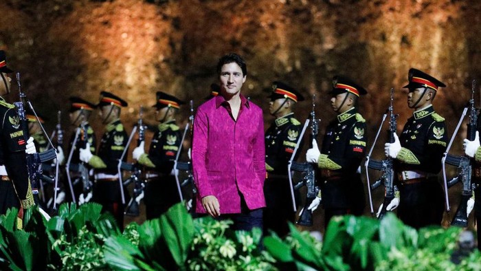 Canadas Prime Minister Justin Trudeau arrives for the welcoming dinner during the G20 Summit in Badung on the Indonesian resort island of Bali on November 15, 2022. (Photo by WILLY KURNIAWAN / POOL / AFP) (Photo by WILLY KURNIAWAN/POOL/AFP via Getty Images)