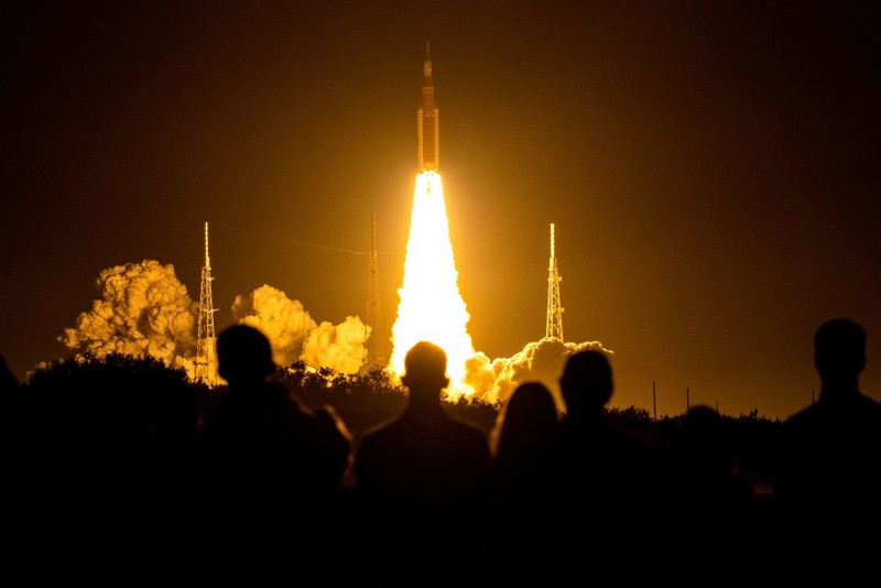 KENNEDY SPACE CENTER, FL - NOVEMBER 16:  In this handout provided by the U.S. National Aeronautics and Space Administration (NASA), NASAs Space Launch System rocket carrying the Orion spacecraft launches on the Artemis I flight test, from Launch Complex 39B on November 16, 2022, at the Kennedy Space Center, Florida. NASAs Artemis I mission is the first integrated flight test of the agencys deep space exploration systems: the Orion spacecraft, Space Launch System (SLS) rocket, and ground systems. SLS and Orion launched at 1:47am ET from Launch Pad 39B at the Kennedy Space Center. (Photo by Joel Kowsky/NASA via Getty Images)