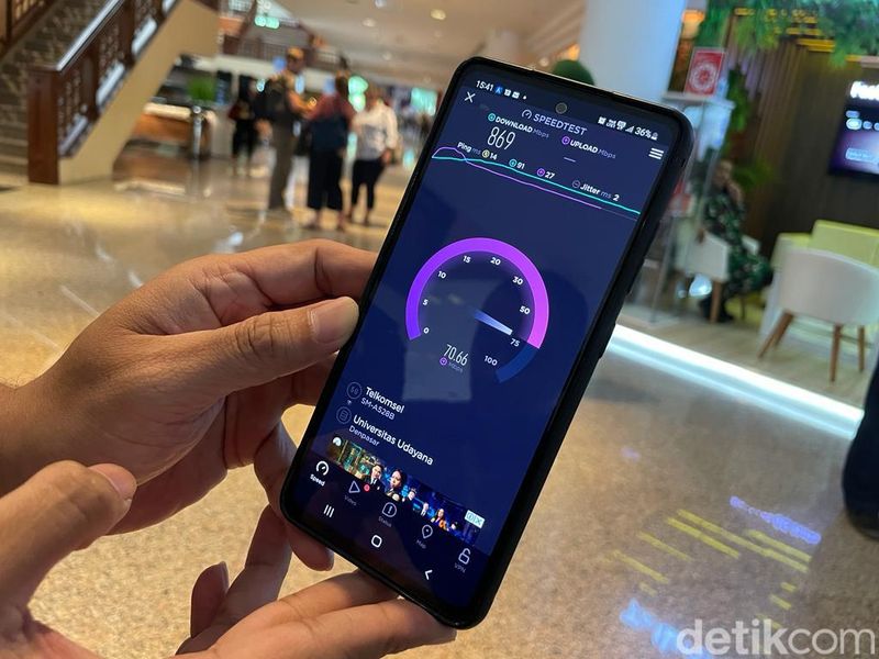 5G Telkomsel Seiring digelarnya KTT G20, Telkomsel menghadirkan jaringan 5G di kawasan Nusa Dua, Bali.