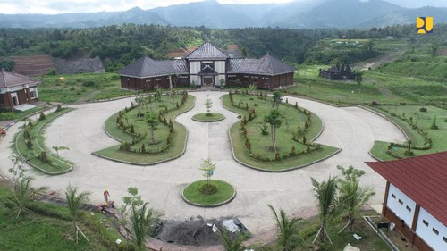 Bendungan Tamblang di Bali