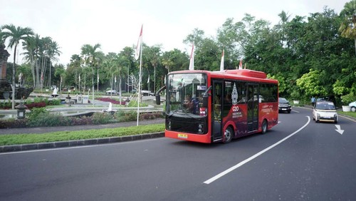 Bus listrik DAMRI wara-wiri di Bali. DAMRI melayani 3.234 penumpang dalam Presidensi G20 di Bali pada 1-14 November 2022.
