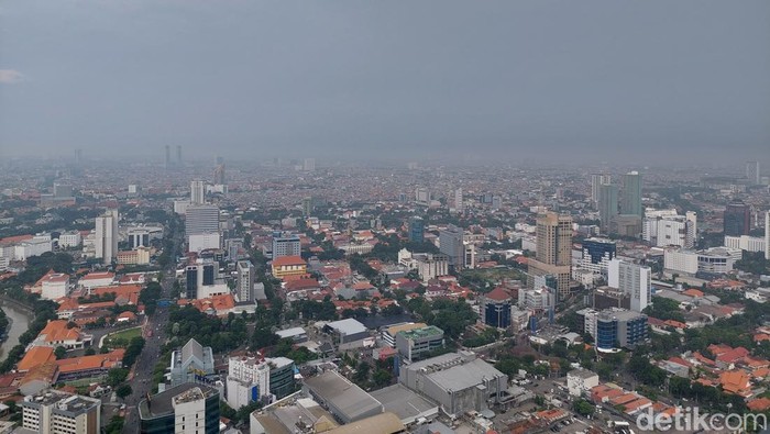 cuaca surabaya