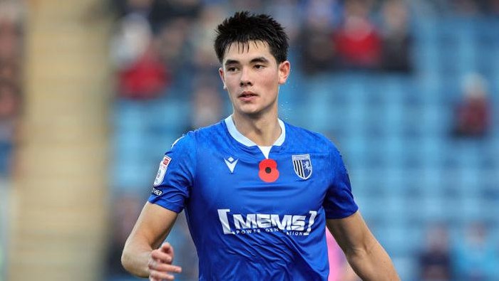 GILLINGHAM, ENGLAND - NOVEMBER 12: Elkan Baggott of Gillingham in action during the Sky Bet League Two between Gillingham and Northampton Town at MEMS Priestfield Stadium on November 12, 2022 in Gillingham, England. (Photo by Pete Norton/Getty Images)