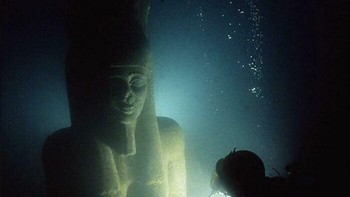 Peninggalan Kuno yang Ditemukan Kembali di Pesisir Mesir Foto: Reddit via Boredpanda