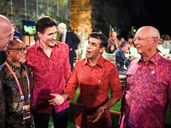 Adu Gaya PM Inggris Rishi Sunak dan PM Kanada Justin Trudeau Pakai Kemeja Tenun
