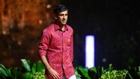 Ada juga pria asal India, Rishi Sunak yang menjadi Perdana Menteri Inggris setelah pesaingnya mundur dalam waktu singkat kurang dari 1 tahun. Selain PM Inggris pertama keturunan India, Sunak juga menjadi PM Inggris termuda sejak 1812. Getty Images/Leon Neal.