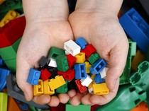 Video: Kala LEGO Naik Podium Grand Prix Inggris 2025
