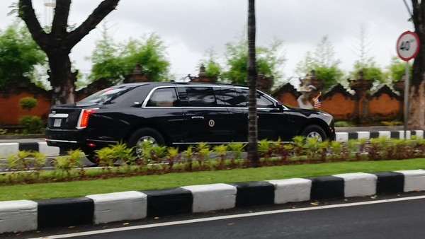Detik-detik Pengawalan Ketat Joe Biden saat Tinggalkan Bali