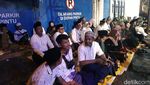 Momen Ribuan Jemaah Jejali Pengajian Akbar Ponpes Guru Ngaji Jokowi di Solo
