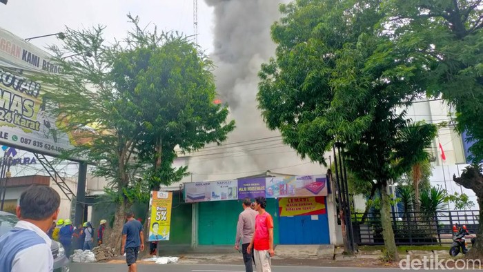 Kebakaran Toko Maju, Solo, Rabu (16/11/2022).