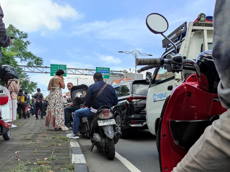 Kemacetan parah di Jalan Sunset Road, tepatnya menuju Simpang Dewa Ruci di Kecamatan Kuta Kabupaten Badung, Bali, Rabu (16/11/2022).