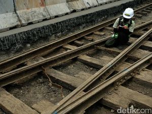 Deretan Temuan Harta Karun di Proyek MRT Jakarta: Jalur Trem-Artefak Keramik