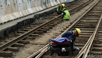 Secara total, Silvia menjelaskan terdapat lebih kurang 118 span rel atau sepanjang 1,4 km yang akan direlokasi dan dilestarikan dengan baik.