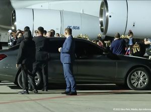 Menlu Rusia Tinggalkan Bali, ke Bandara Naik Mobil Ini