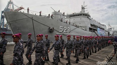 Pasukan TNI AL Sail Tidore Dilepas di Pelabuhan Tanjuk Priok
