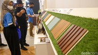 Para exhibitor dari dalam dan luar negeri menghadirkan rangkaian produk unggulan terbaru dari 500 merek terkemuka yang mewakili berbagai sektor produk.