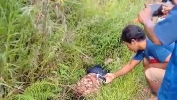Pelajar SMP ditemukan tewas dengan leher tersayat di Musi Rawas, Sumsel.