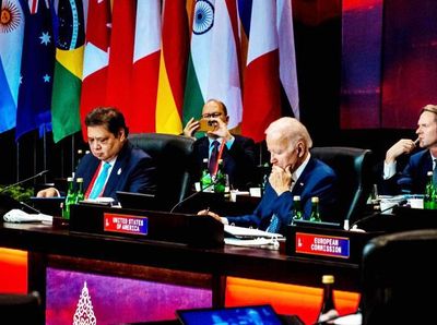 Potret Joe Biden Pimpin Pertemuan PGII G20 Bareng Menko Airlangga