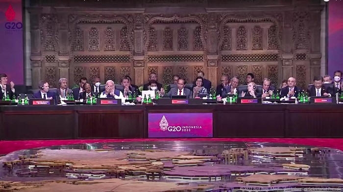 Presiden Jokowi resmi menutup Konferensi Tingkat Tinggi (KTT) G20 yang digelar di Bali. Dia menyampaikan terima kasih kepada para pemimpin negara G20. (YouTube Sekretariat Presiden)
