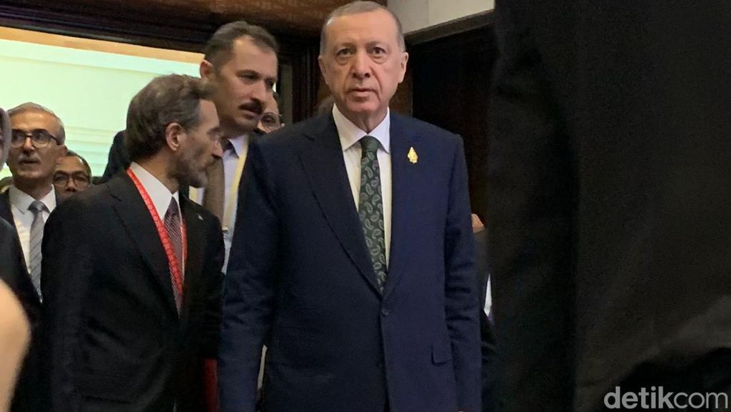 Erdogan Siap Bertemu Presiden Suriah, Tapi Tetap Tebar Ancaman