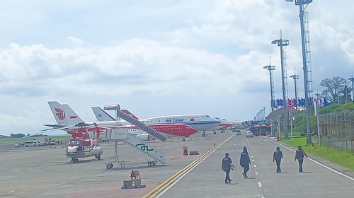 Suasana Bandara Internasional I Gusti Ngurah Rai Bali.
