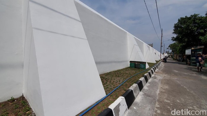 Tembok Beteng Wetan Kraton Jogja di Jalan Kenekan dekat Plengkung Wijilan, Selasa (15/11/2022).