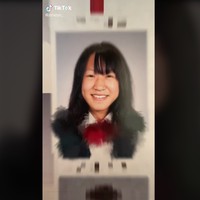 Adalah Zirazyo_, influencer yang sering membagikan konten tentang fashion dan makeup. Beberapa waktu lalu, ia membuat video yang menunjukkan transformasi penampilan sebelum dan sesudah operasi plastik.Foto: TikTok/Twitter Zirazyo