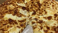 Pesanan ekstra nanas untuk topping pizza ini juga tak berbuah manis. Pasalnya restoran hanya menambahkan 1 potong nanas untuk tiap 1 potong pizza!  