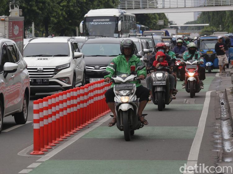 Perhatian, Anggaran Jalur Sepeda DKI Dihapus Tahun Depan