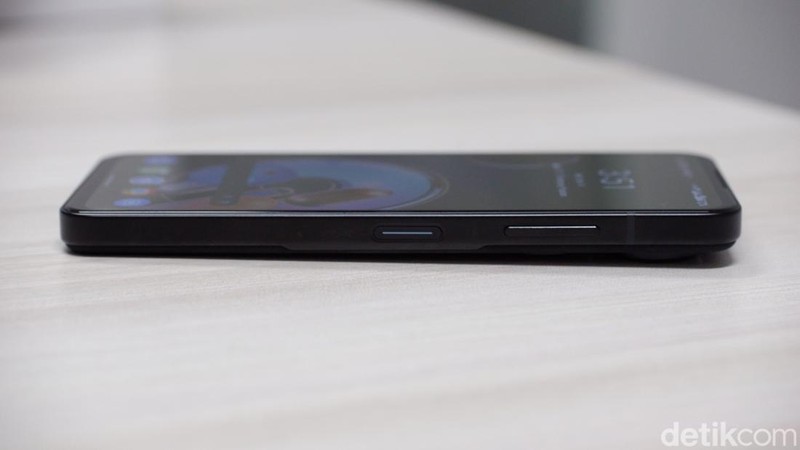 Asus Zenfone 9