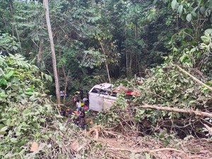 Tragis Bus Bawa 20 Atlet di Berau Tak Kuat Nanjak Berakhir Masuk ke Jurang