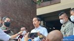 Cek Harga Bapok, Jokowi Blusukan ke Pasar Badung Usai KTT G20