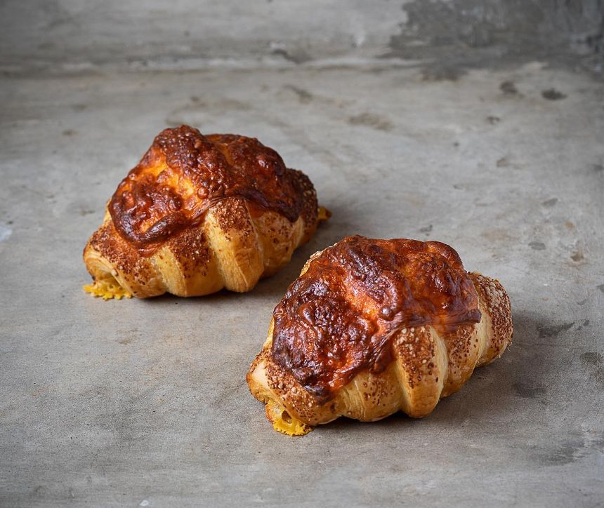 Wajib Dicoba! 5 Kafe Hits Ini Sajikan Croissant yang Renyah Gurih