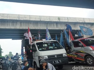 Buruh di Jatim Tetap Ngotot Minta UMK Naik 13%