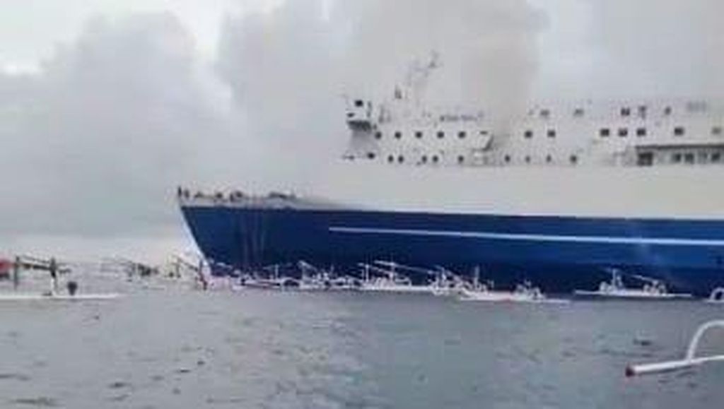 Kapal KMP Mutiara Timur Terbakar, Kemenhub Siagakan Kapal Patroli KPLP