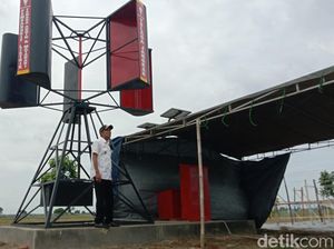 Desa di Indramayu Ini Manfaatkan Angin untuk Terangi Jalur Wisata