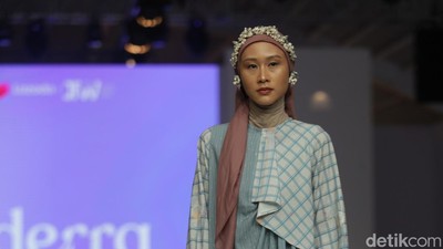 10 Busana Muslim Ederra di JFW 2023, Outfit Layering dalam Warna Pastel