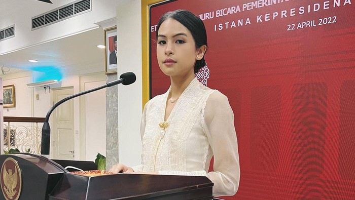 Maudy Ayunda anggun berkebaya di G20